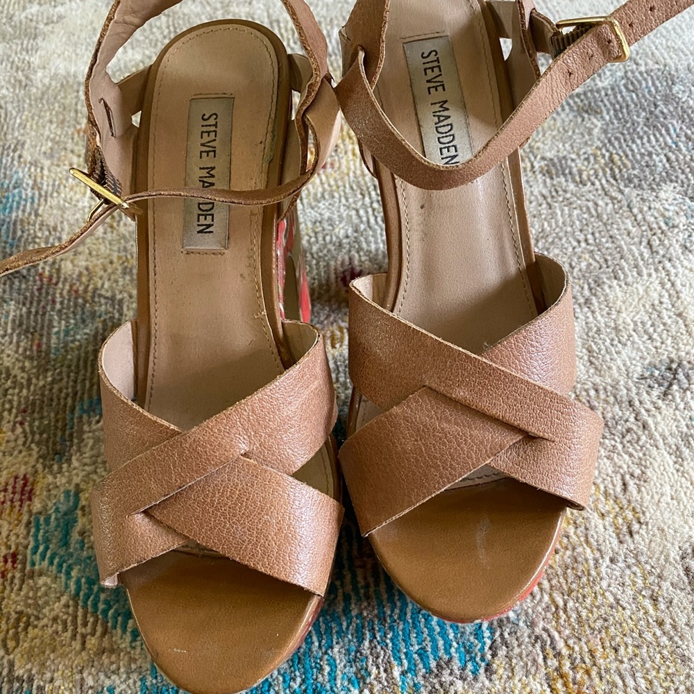 Steve Madden tie dye platform heels